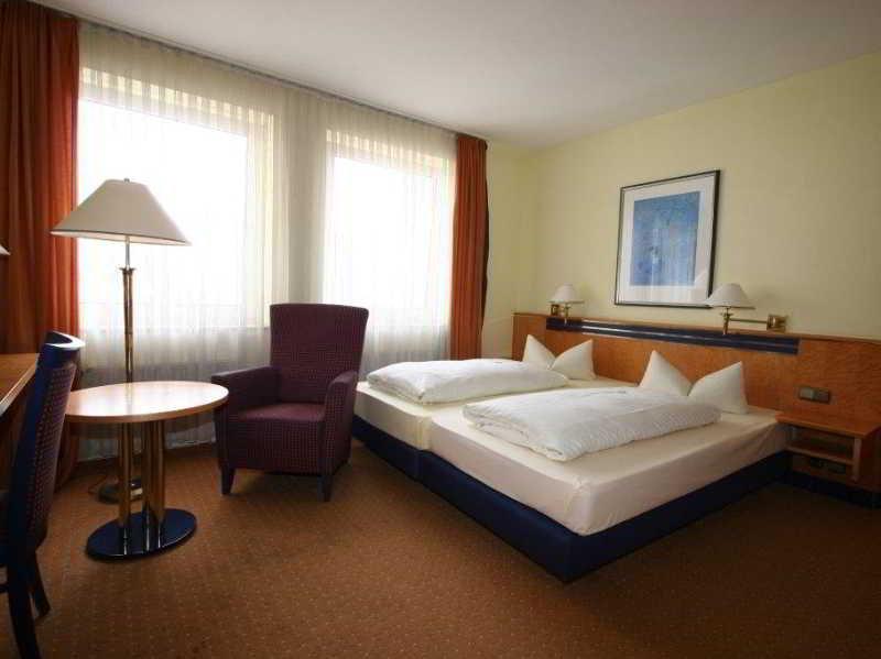 Hotel Rahlstedter Hof ฮัมบูร์ก ภายนอก รูปภาพ