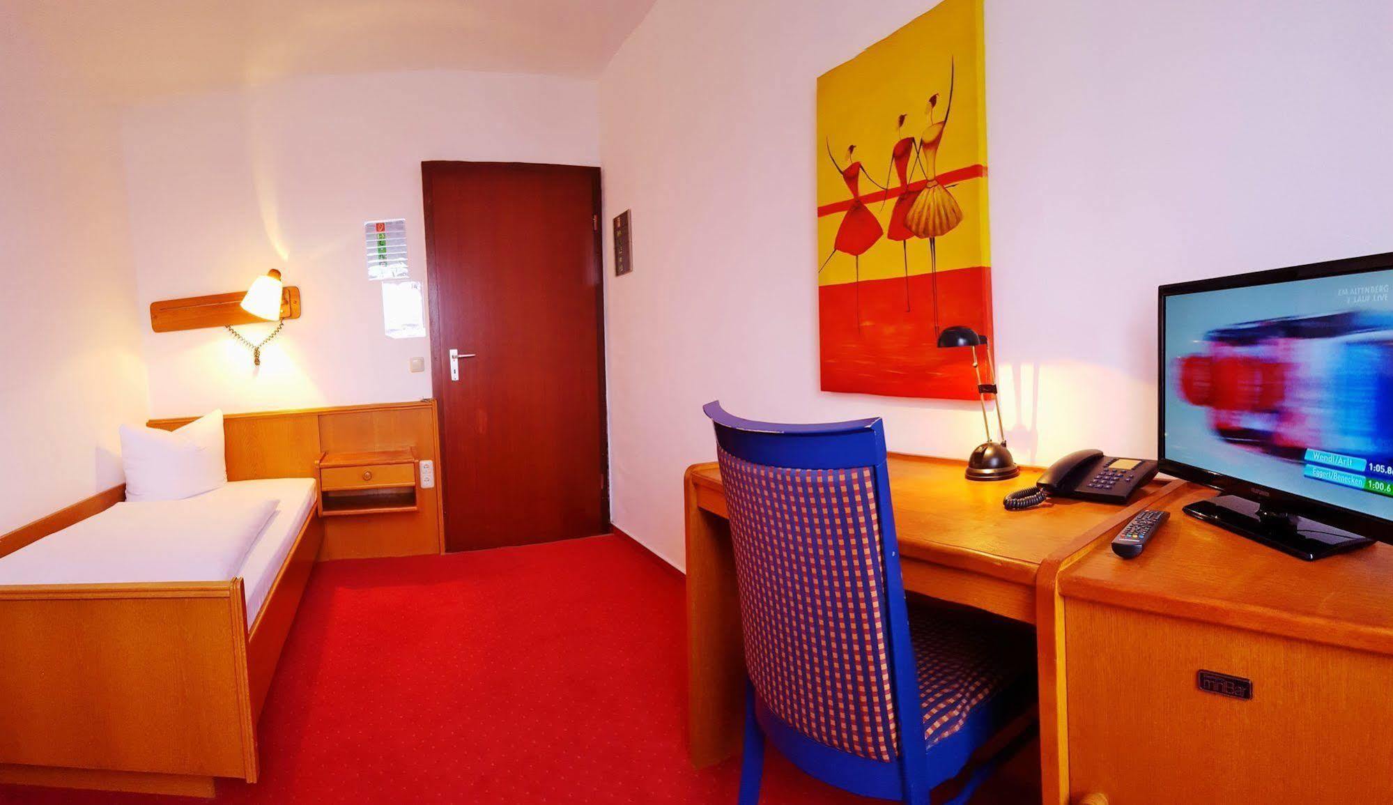 Hotel Rahlstedter Hof ฮัมบูร์ก ภายนอก รูปภาพ